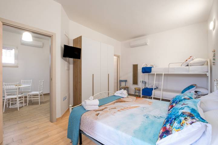 Hel lägenhet, Azure Bay Luxury Villa in Porto Cesareo, Tarantobukten
