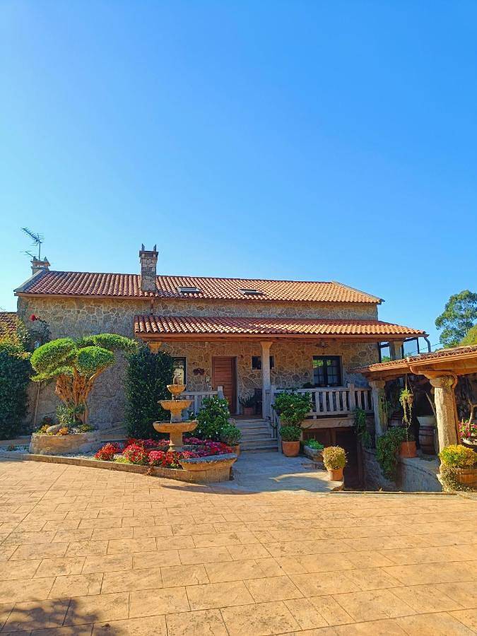 Casa rural para 2 personas, con Terraza y Jardín en Salnés