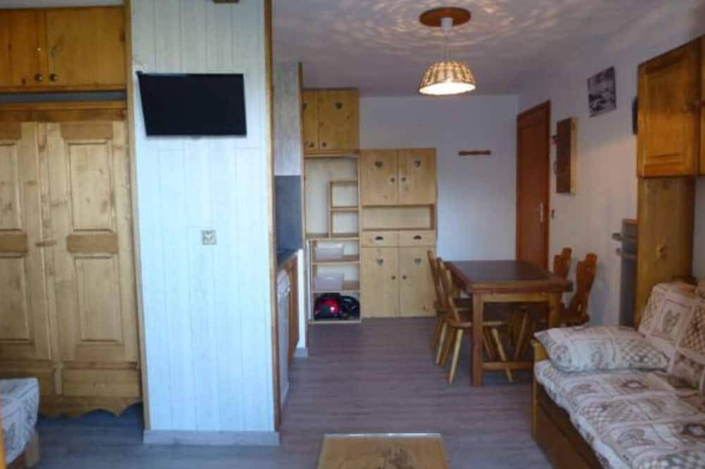 Entire apartment, La Plagne-Montalbert, 4 pers studio, resort center, ski-in ski out in La Plagne, Aime-la-Plagne