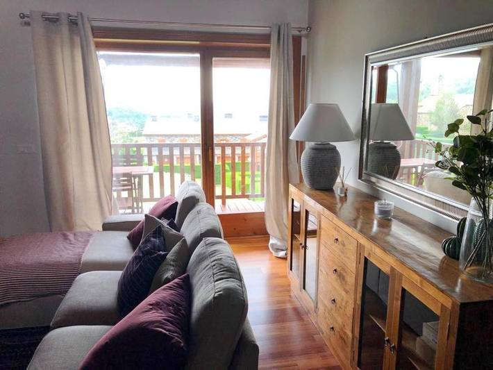 Appartement de vacances pour 8 personnes, avec terrasse et piscine