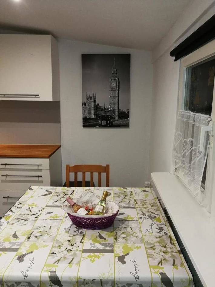 Ferienwohnung für 9 Personen, mit Whirlpool und Terrasse in Neumünster - 4