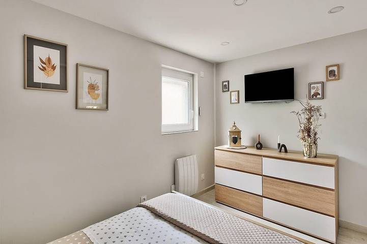 Gîte pour 5 personnes, avec piscine à Blacé - 3