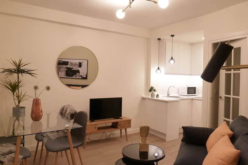 Entire apartment, Comercio 37 Cosy flat for 2 people in Toledo, Toledo Province