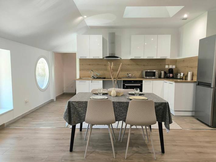 Gîte pour 4 personnes, adapté aux familles à Lagnieu - 2