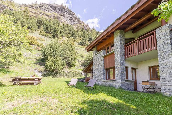 Gîte pour 4 personnes, avec Terrasse et Jardin
