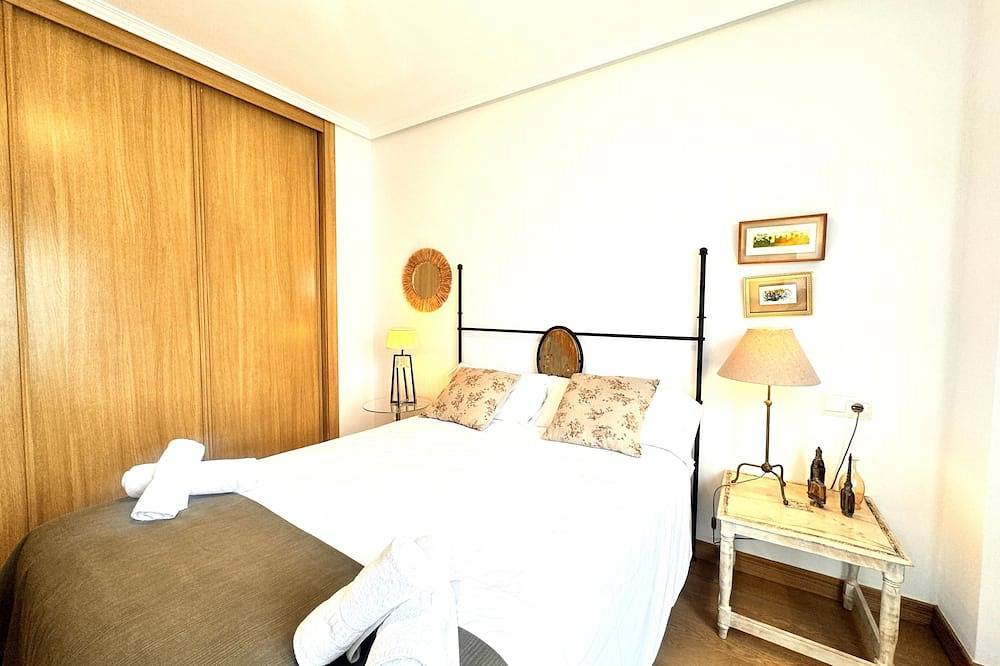 Entire apartment, La Maquina de Coser Apartamento en Colombres in Colombres, Ribadedeva