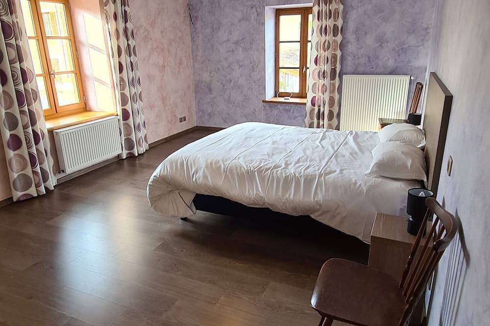 Maison de Village Pour 15 Personnes in Saint-Didier-sur-Beaujeu, Villefranche-sur-Saône region