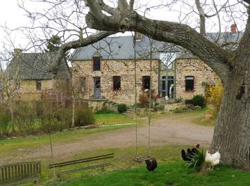 Chambre d’hôte pour 3 personnes, avec jardin à Clécy