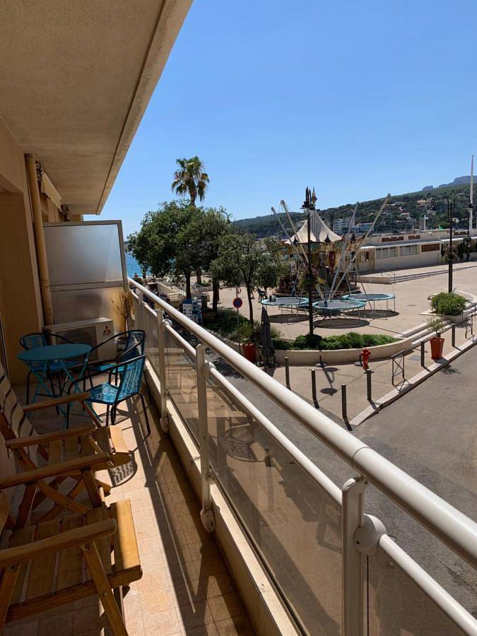 Gîte pour 4 personnes, avec terrasse et vue dans Port De Cassis