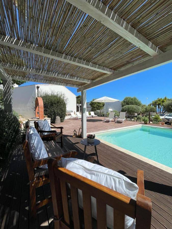 B&b per 2 persone, con Balcone e Terrazza nonché Giardino e Piscina a Carloforte