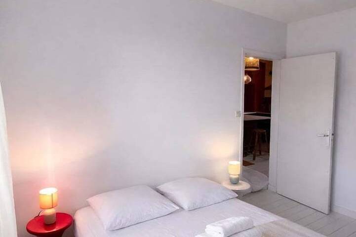 Appartement entier, Cocon moderne avec jardin privatif – Tours in Tours, Région de Tours