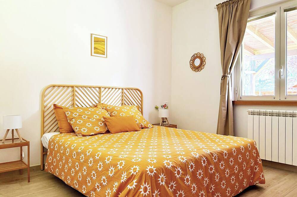 Casale del Sole in the hills of Trevignano: pool and nature 5 min. from the Lake! in Monterosi, Braccianosee