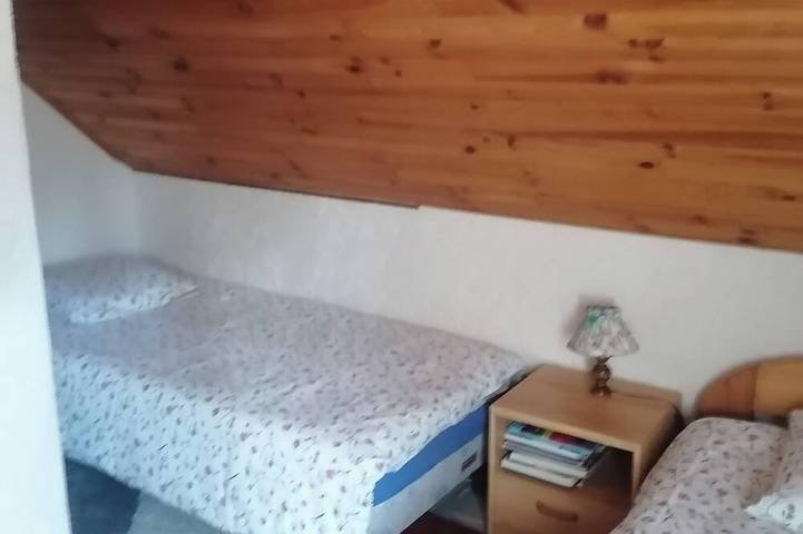 Encantador chalet a 800 metros de las pistas en una pequeña estación de esquí in Roubion, Nizza Region