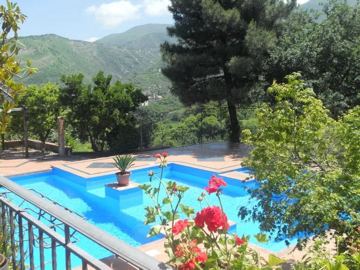 Rustico per 2 persone, con piscina e giardino - 1