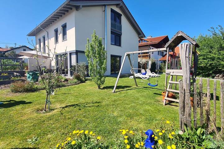 Villa for 6 people, with terrace and garden in Bavaria