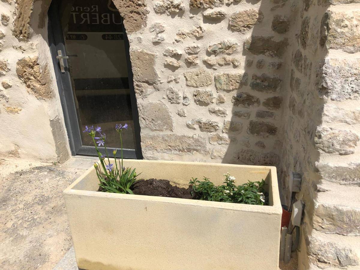 Three-Bedroom House in Garrigues-Sainte-Eulalie, Région de Nîmes
