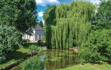 Holiday Apartment for 6 People in Baccon, Orléans region, Photo 4