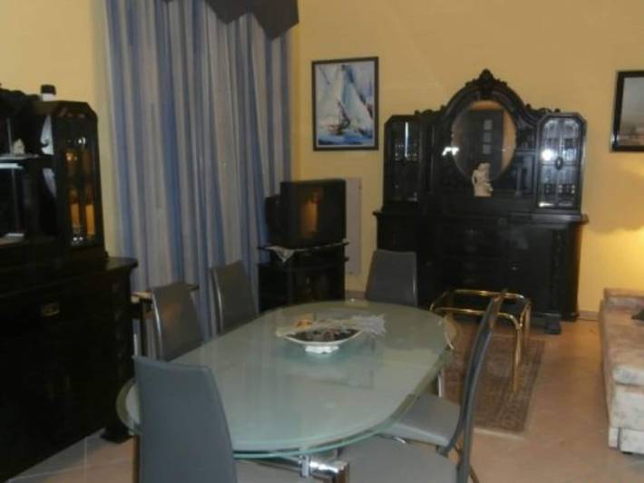 Ferienwohnung für 3 Personen, mit Terrasse, kinderfreundlich in Trogir