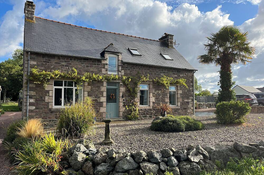 Gîte pour 8 Personnes dans Plurien, Côte d’Émeraude