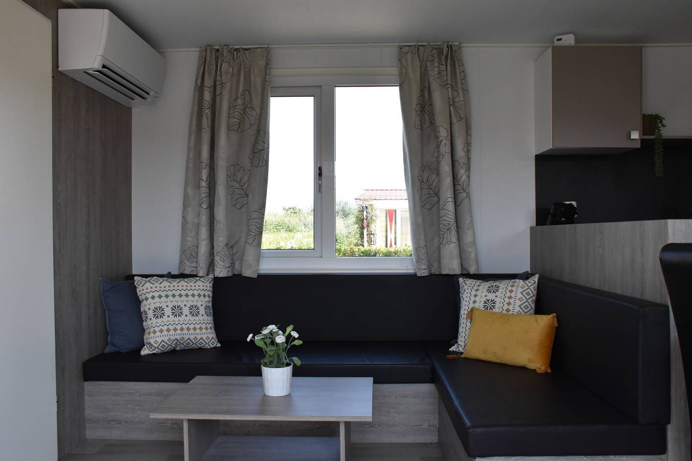 Geräumiges chalet für 5 Personen mit Klimaanlage und privater Terrasse in Serooskerke in Serooskerke, Walcheren
