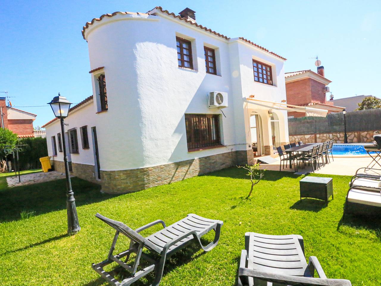 Spacieuse Villa à Cambrils avec Piscine Privée in Vilafortuny, Cambrils