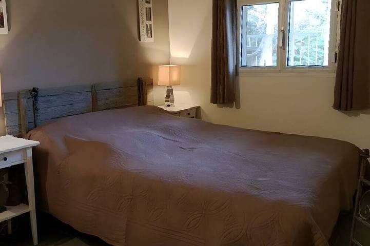 Location de vacances pour 4 personnes, avec piscine ainsi que jardin et terrasse dans Mines de Bruoux - 2