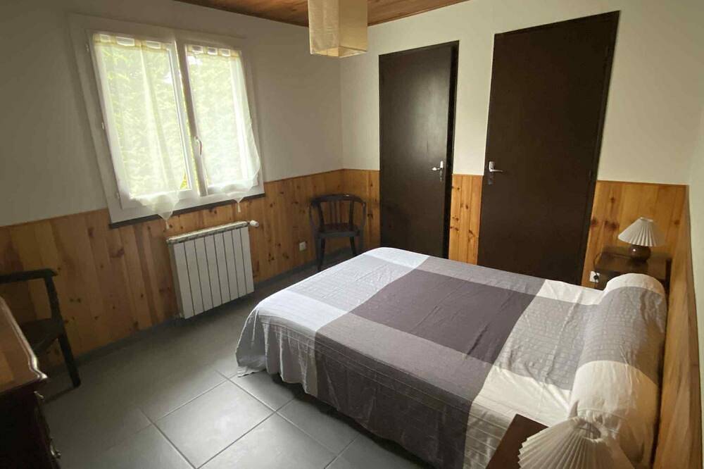 Maisonnette mitoyenne avec accès piscine, plage du Lac de St Ferréol in Revel, Lauragais