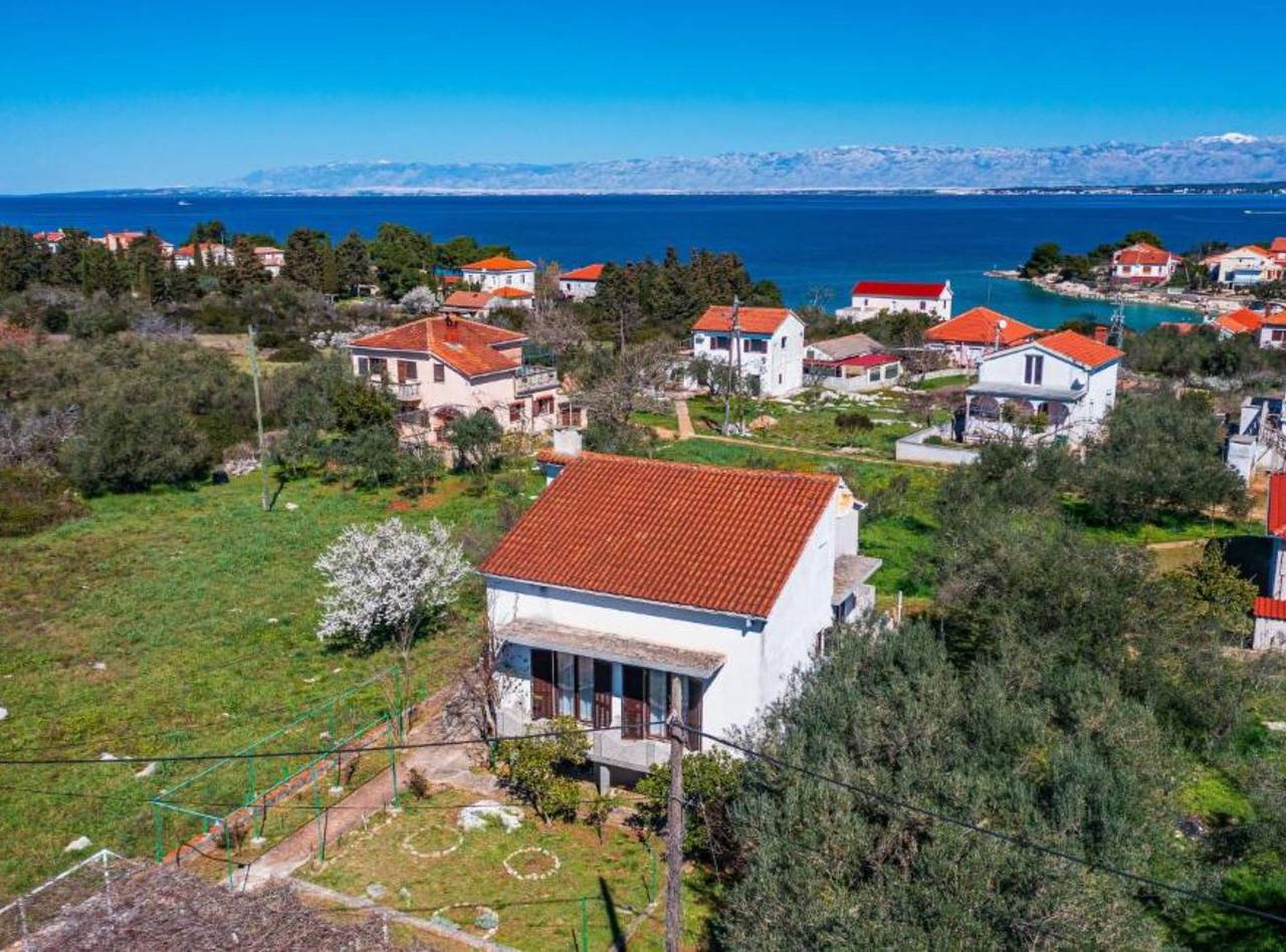 Apartamento entero, Two Bedroom Apartment with Terrace in Ugljan, Isla de Ugljan
