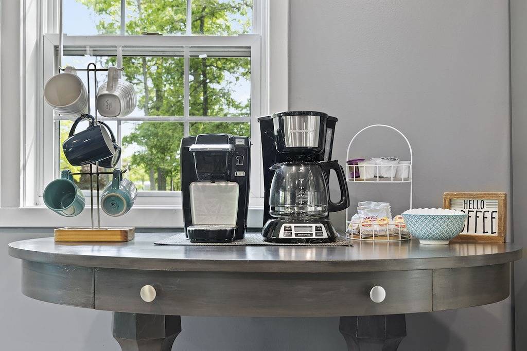 ❤️ Spacious Island Cottage at Indian Lake ❤️ in Stokes Township, Indian Lake