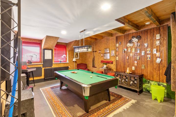 Ferienhaus für 19 Personen, mit Sauna und Balkon sowie Whirlpool, mit Haustier in Lahn-Taunus