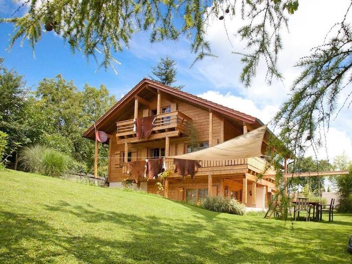 Ferienhaus für 6 Personen, mit Terrasse und Garten sowie Pool und Sauna am Bodensee