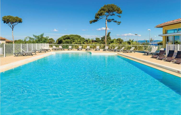Gîte pour 4 personnes, avec piscine et terrasse à Six-Fours-les-Plages - 3