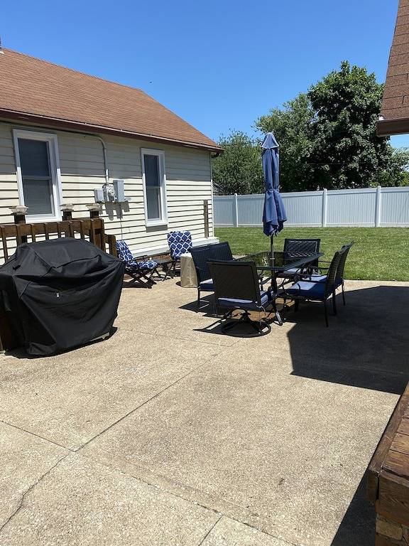 Sandusky 4 Br, 2-bath home. 3.5 Mi from Cedar Point. 3.2 Mi to Sports Force. in Sandusky, Eriesee