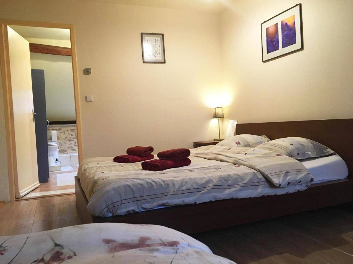 Chambre d’hôte pour 2 personnes avec jardin in Saint-Dizier-Masbaraud, Région de Guéret