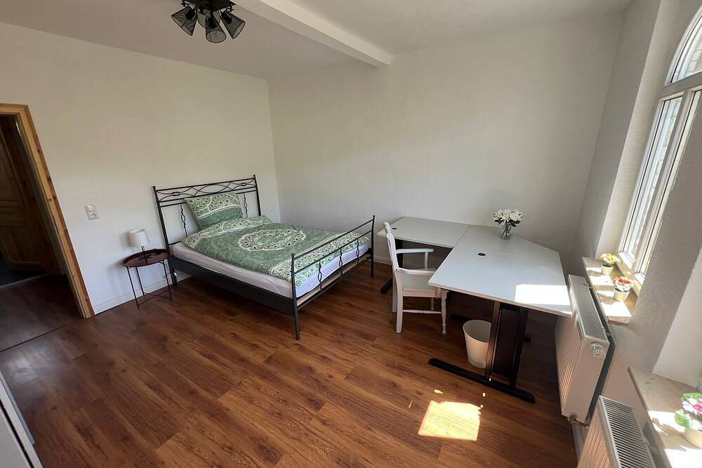 Ganze Wohnung, Frisch sanierte Maisonettewohnung in zentraler Lage in Jena! in Jena, Saaleland