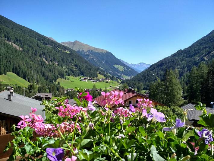 Ferienwohnung für 9 Personen, mit Balkon und Sauna, kinderfreundlich in Sankt Jakob in Defereggen - 2