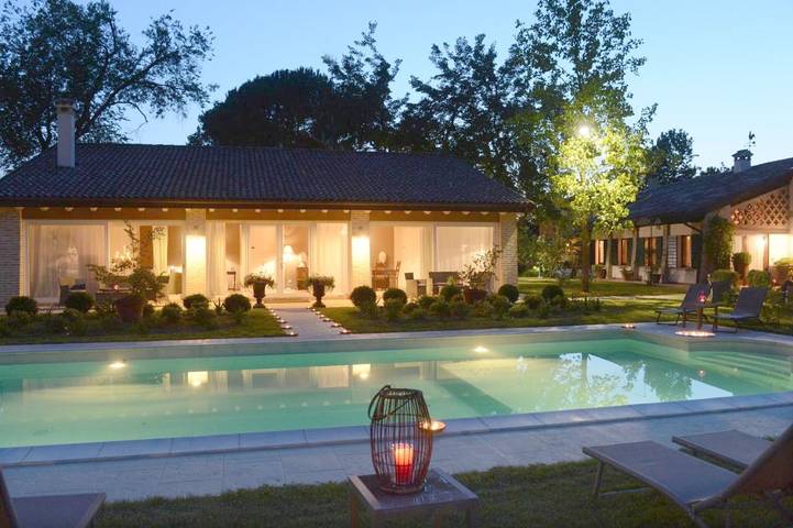 B&b per 4 persone, con Terrazza e Giardino nonché Piscina e Panorama in Provincia di Treviso