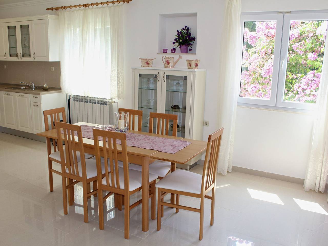 Entire apartment, Apartment Siesta - Two-Bedroom Apartment with Balcony and Sea View in Cavtat, Cavtat (Dalmatia)