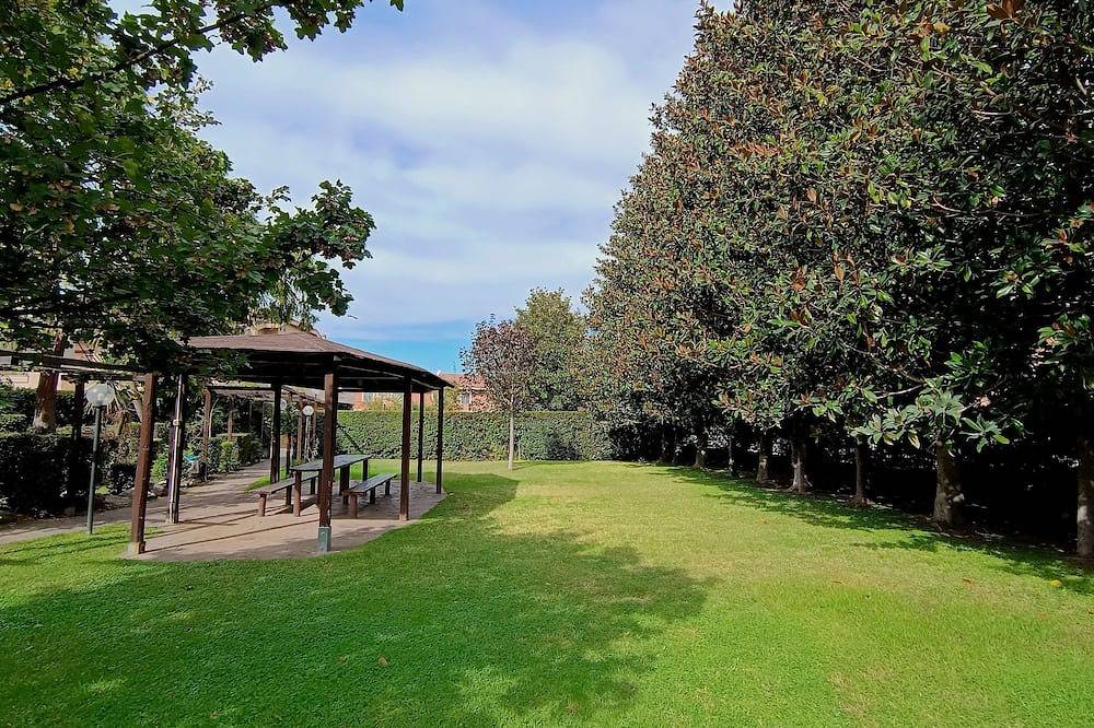 Zwischenstopp in einer im Grünen gelegenen Villa bei Rom / Flughafen Ciampino in Casal Morena, Rom