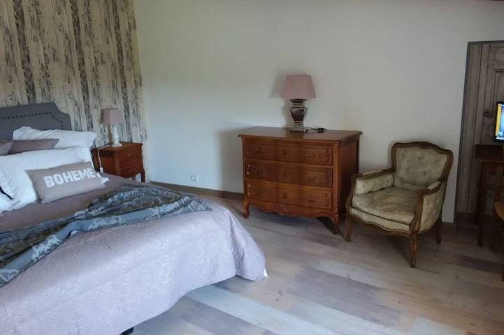 Gîte pour 4 personnes, avec jardin à Montmoreau-Saint-Cybard - 2