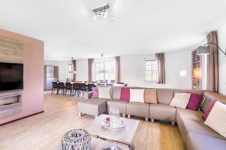 Ferienhaus für 18 Personen, mit Sauna und Terrasse sowie Garten in Limburg (Niederlande) - 2