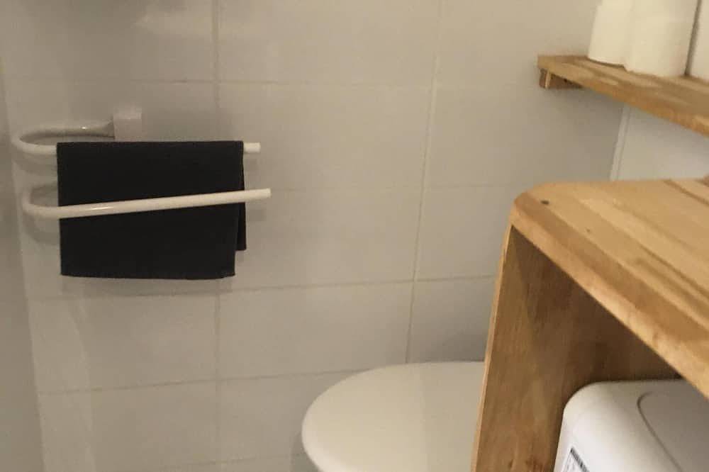 Entire apartment, Apartment-Club-Whirlpool bath-Terrace in Tarbes, Hautes-Pyrénées