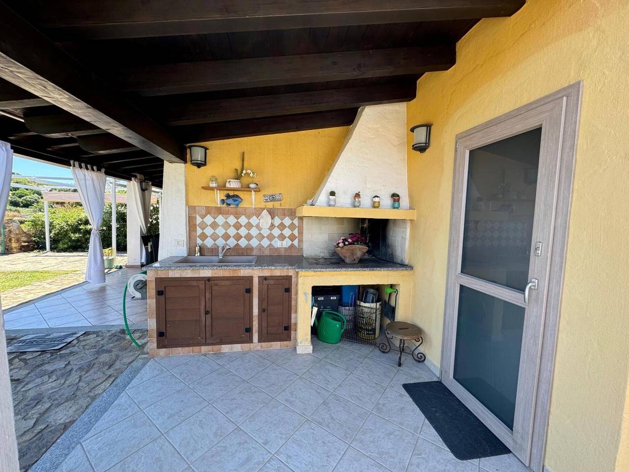 La Dolce Villa Tertenia – Élégance méditerranéenne à 300 m de la mer in Abba Urci, Tertenia