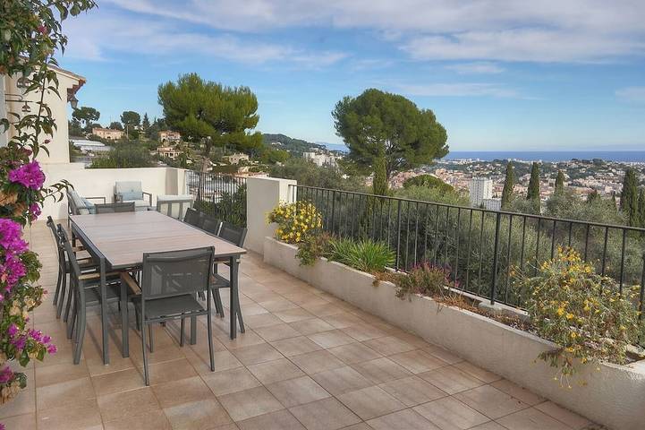 Villa pour 8 personnes, avec balcon à Vallauris