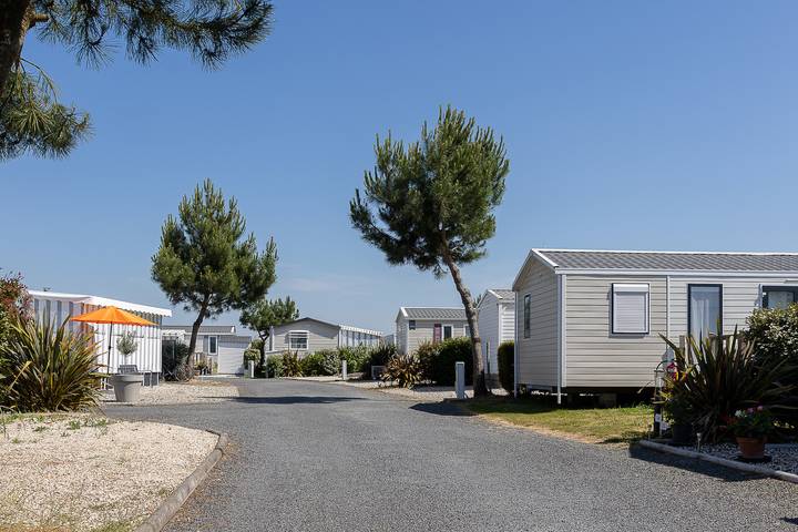 Camping pour 6 personnes, avec jardin