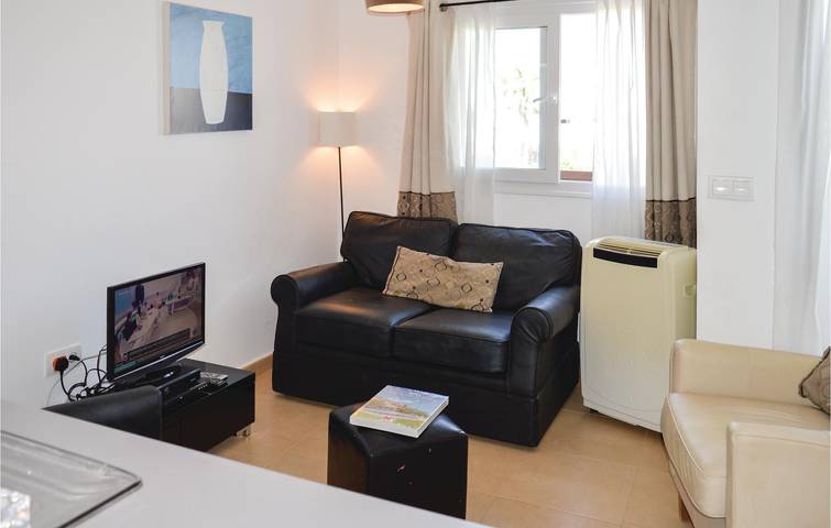 Apartamento vacacional entero, Encantador apartamento con piscina y terraza in Condado de Alhama, Alhama de Murcia