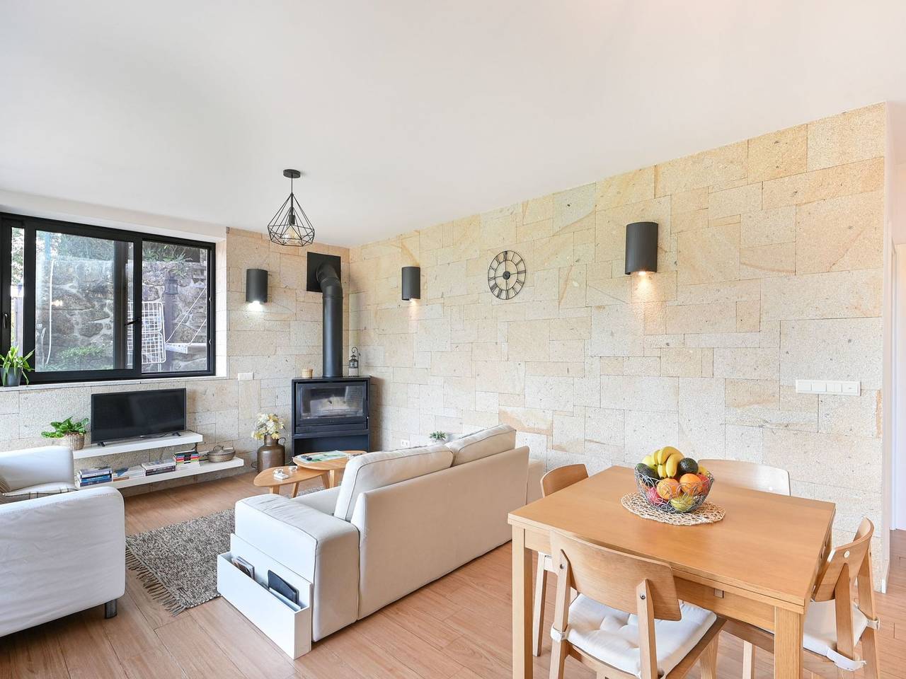 Casas das Olas 5 - Großartige Aussicht, 2 Pools, idealer Ort zum Entspannen und in São Jorge e Ermelo, Distrito de Viana do Castelo