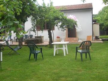 Gîte pour 6 personnes, avec jardin à Sezze
