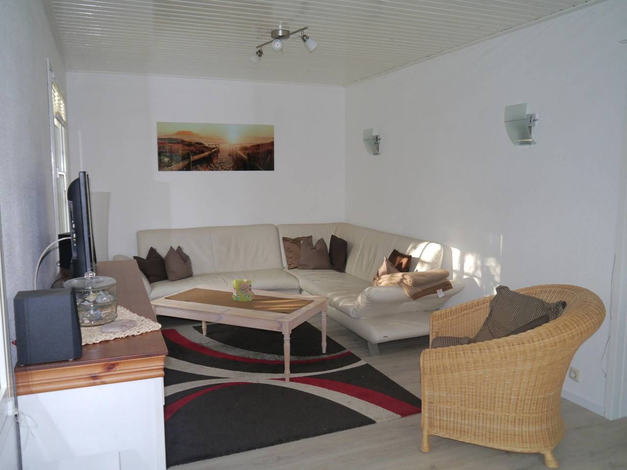 Idyllisches Reetdachhaus mit großem Garten in Poseritz, Stralsund Umland