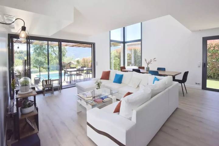 Location de vacances pour 6 personnes, avec piscine et jardin à La Roquette-sur-Siagne - 3